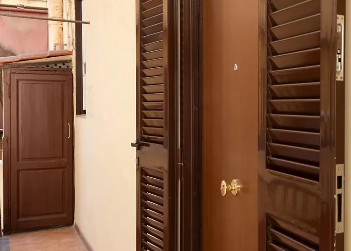 Retro Flat Termini Apartment